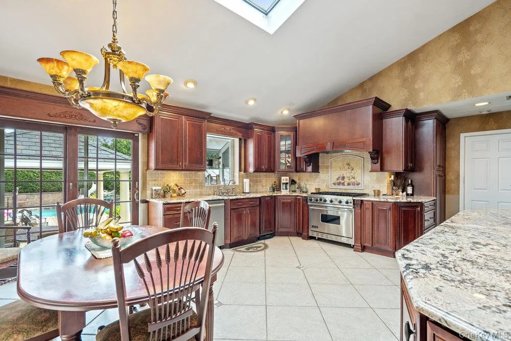9 Defeo Court, Babylon, NY, 4 Bedrooms Bedrooms, 12 Rooms Rooms,3 BathroomsBathrooms,Residential Sale,For Rent,Defeo,0,969163 9 Defeo Court, Babylon, NY, 4 Bedrooms Bedrooms, 12 Rooms Rooms,3 BathroomsBathrooms,Residential Sale,For Rent,Defeo,0,969163
