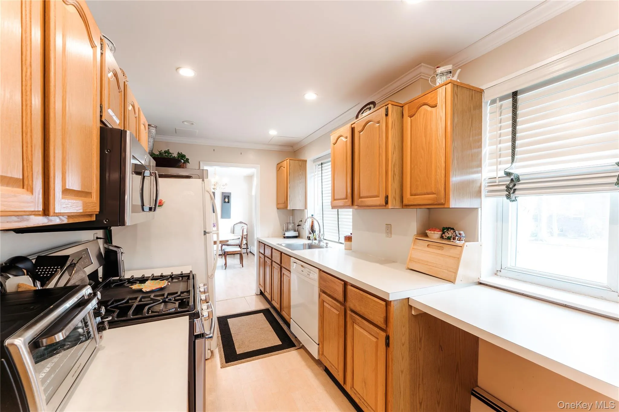 200 South Middle Neck Road, North Hempstead, NY, 3 Bedrooms Bedrooms, 7 Rooms Rooms,2 BathroomsBathrooms,Residential,For Rent,South Middle Neck,0,969170 200 South Middle Neck Road, North Hempstead, NY, 3 Bedrooms Bedrooms, 7 Rooms Rooms,2 BathroomsBathrooms,Residential,For Rent,South Middle Neck,0,969170
