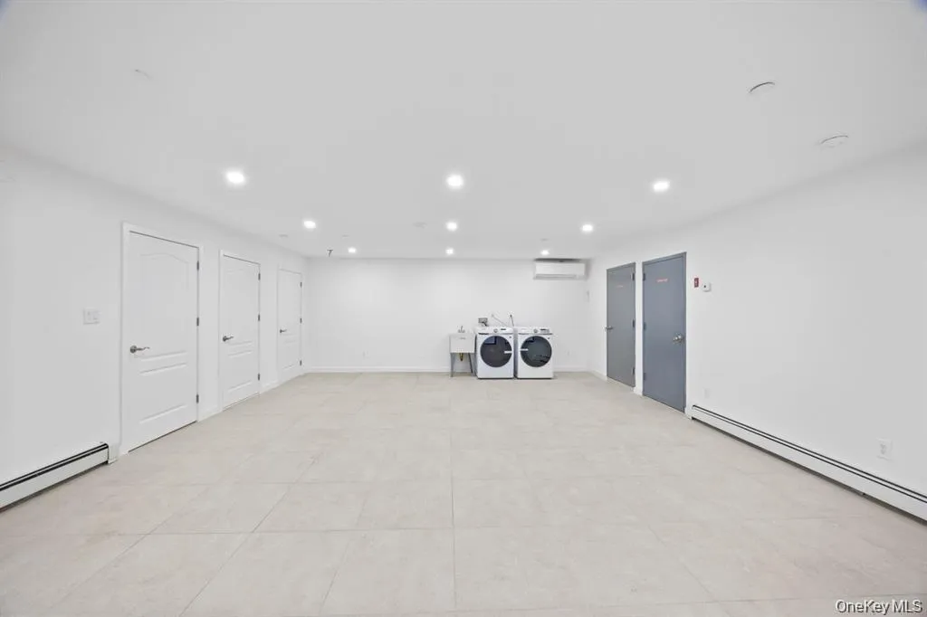33-03 213th Street, New York, NY, 4 Bedrooms Bedrooms, 9 Rooms Rooms,4 BathroomsBathrooms,Residential,For Rent,213th,0,969183 33-03 213th Street, New York, NY, 4 Bedrooms Bedrooms, 9 Rooms Rooms,4 BathroomsBathrooms,Residential,For Rent,213th,0,969183