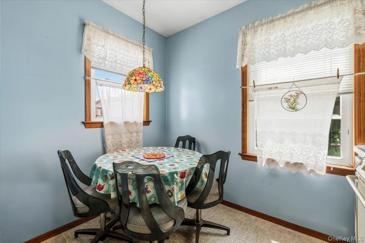 63-34 83rd Place, New York, NY, 3 Bedrooms Bedrooms, 8 Rooms Rooms,2 BathroomsBathrooms,Residential,For Rent,83rd,0,969186 63-34 83rd Place, New York, NY, 3 Bedrooms Bedrooms, 8 Rooms Rooms,2 BathroomsBathrooms,Residential,For Rent,83rd,0,969186
