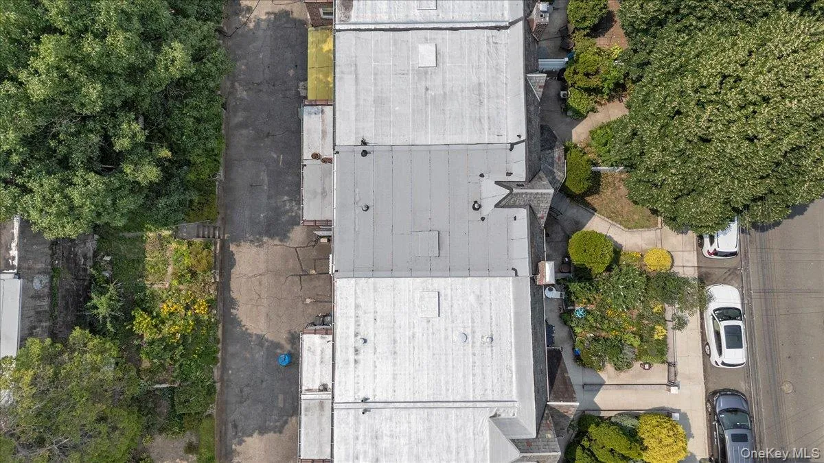63-34 83rd Place, New York, NY, 3 Bedrooms Bedrooms, 8 Rooms Rooms,2 BathroomsBathrooms,Residential,For Rent,83rd,0,969186 63-34 83rd Place, New York, NY, 3 Bedrooms Bedrooms, 8 Rooms Rooms,2 BathroomsBathrooms,Residential,For Rent,83rd,0,969186