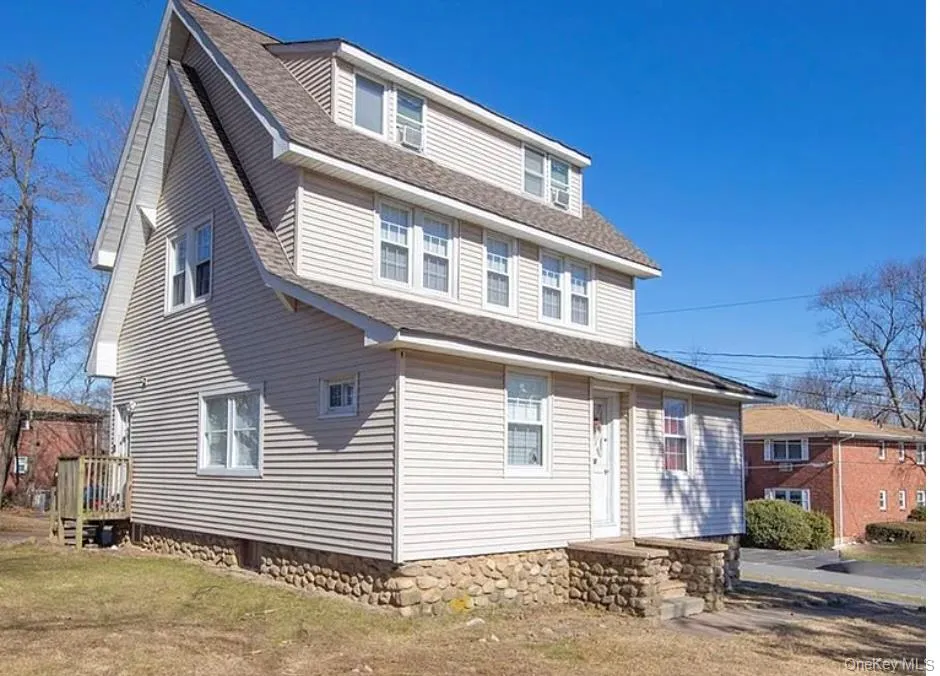 502 Nyack Road, Clarkstown, NY, 2 Bedrooms Bedrooms, 5 Rooms Rooms,1 BathroomBathrooms,Residential Lease,For Rent,Nyack,0,969188 502 Nyack Road, Clarkstown, NY, 2 Bedrooms Bedrooms, 5 Rooms Rooms,1 BathroomBathrooms,Residential Lease,For Rent,Nyack,0,969188