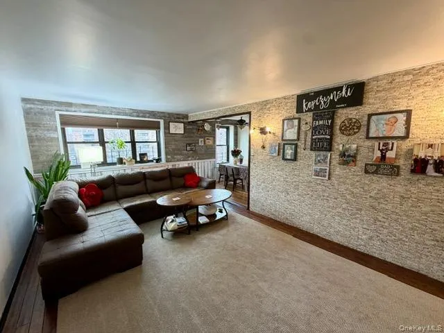 8610 151st Avenue, New York, NY, 2 Bedrooms Bedrooms, 5 Rooms Rooms,2 BathroomsBathrooms,Residential,For Rent,151st,0,969190 8610 151st Avenue, New York, NY, 2 Bedrooms Bedrooms, 5 Rooms Rooms,2 BathroomsBathrooms,Residential,For Rent,151st,0,969190
