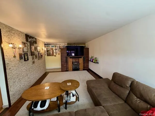 8610 151st Avenue, New York, NY, 2 Bedrooms Bedrooms, 5 Rooms Rooms,2 BathroomsBathrooms,Residential,For Rent,151st,0,969190 8610 151st Avenue, New York, NY, 2 Bedrooms Bedrooms, 5 Rooms Rooms,2 BathroomsBathrooms,Residential,For Rent,151st,0,969190