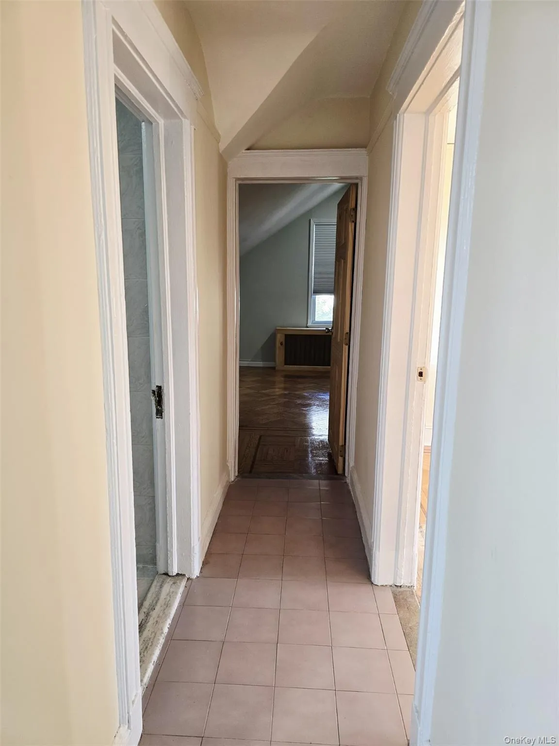 3913 Lyme Avenue, New York, NY, 2 Bedrooms Bedrooms, 4 Rooms Rooms,1 BathroomBathrooms,Residential Lease,For Rent,Lyme,0,969218 3913 Lyme Avenue, New York, NY, 2 Bedrooms Bedrooms, 4 Rooms Rooms,1 BathroomBathrooms,Residential Lease,For Rent,Lyme,0,969218