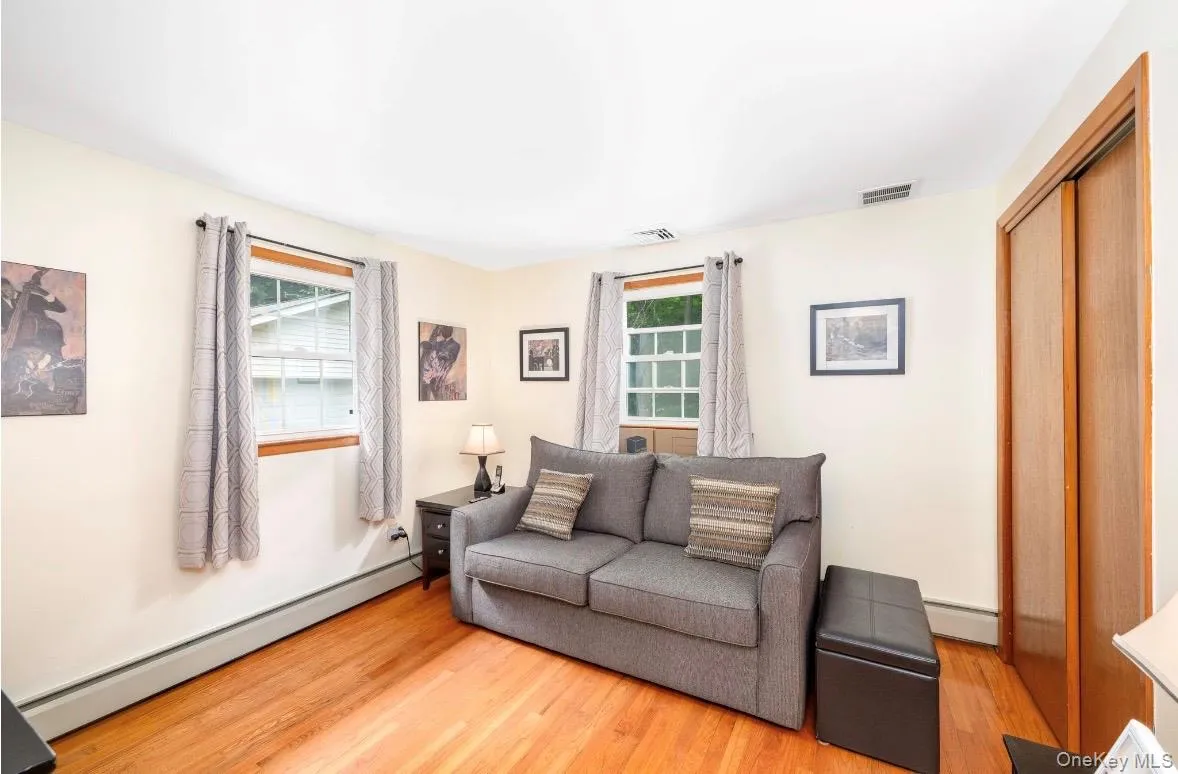 337 Freetown Highway, Plattekill, NY, 3 Bedrooms Bedrooms, 11 Rooms Rooms,1 BathroomBathrooms,Residential,For Rent,Freetown,0,969225 337 Freetown Highway, Plattekill, NY, 3 Bedrooms Bedrooms, 11 Rooms Rooms,1 BathroomBathrooms,Residential,For Rent,Freetown,0,969225
