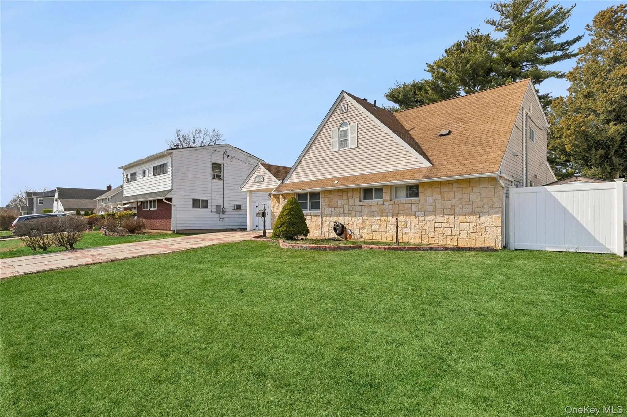 93 Hearth Lane, Hempstead, NY, 5 Bedrooms Bedrooms, 9 Rooms Rooms,2 BathroomsBathrooms,Residential,For Rent,Hearth,0,969233 93 Hearth Lane, Hempstead, NY, 5 Bedrooms Bedrooms, 9 Rooms Rooms,2 BathroomsBathrooms,Residential,For Rent,Hearth,0,969233