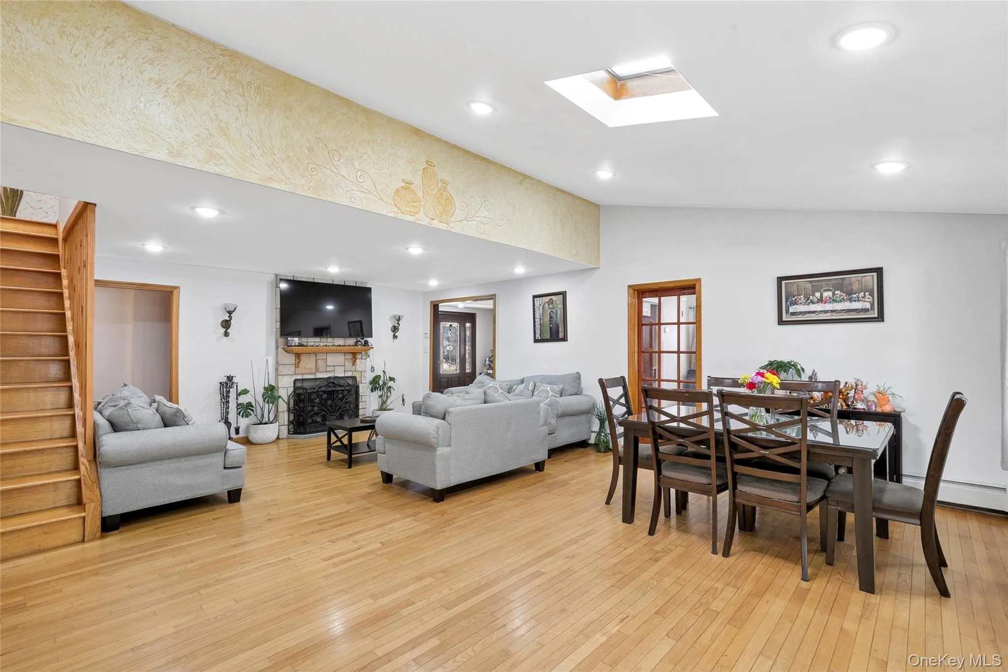 93 Hearth Lane, Hempstead, NY, 5 Bedrooms Bedrooms, 9 Rooms Rooms,2 BathroomsBathrooms,Residential,For Rent,Hearth,0,969233 93 Hearth Lane, Hempstead, NY, 5 Bedrooms Bedrooms, 9 Rooms Rooms,2 BathroomsBathrooms,Residential,For Rent,Hearth,0,969233