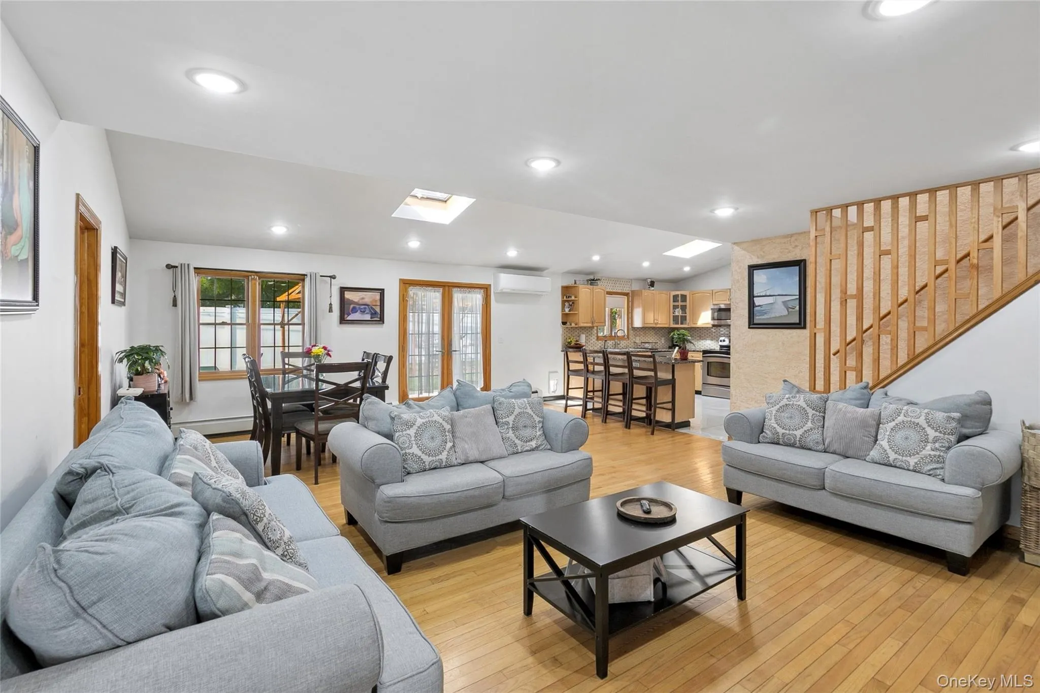 93 Hearth Lane, Hempstead, NY, 5 Bedrooms Bedrooms, 9 Rooms Rooms,2 BathroomsBathrooms,Residential,For Rent,Hearth,0,969233 93 Hearth Lane, Hempstead, NY, 5 Bedrooms Bedrooms, 9 Rooms Rooms,2 BathroomsBathrooms,Residential,For Rent,Hearth,0,969233