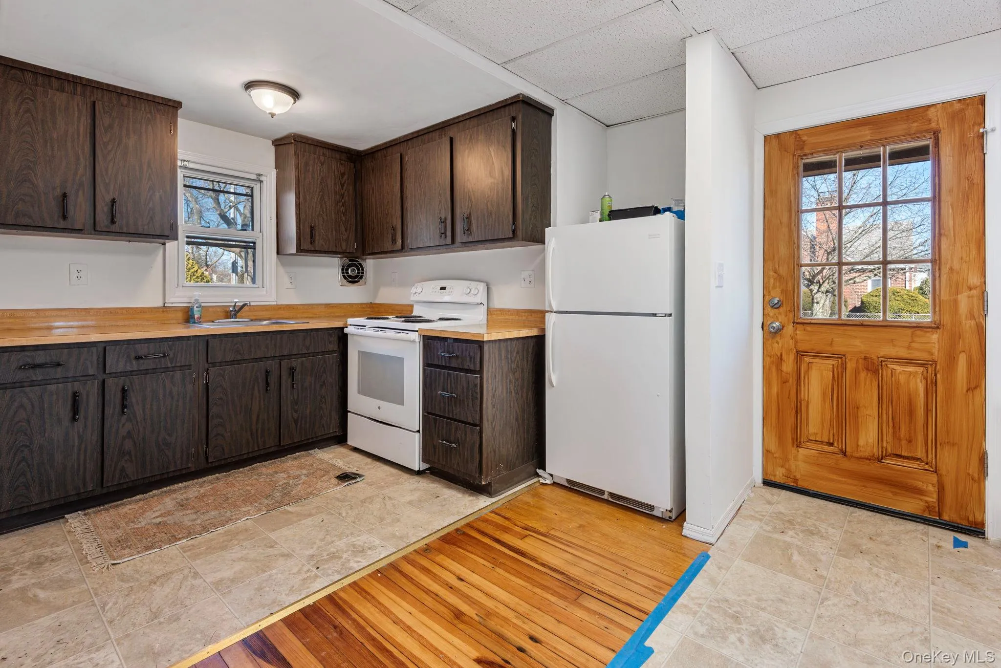 Galley Kitchen Galley Kitchen