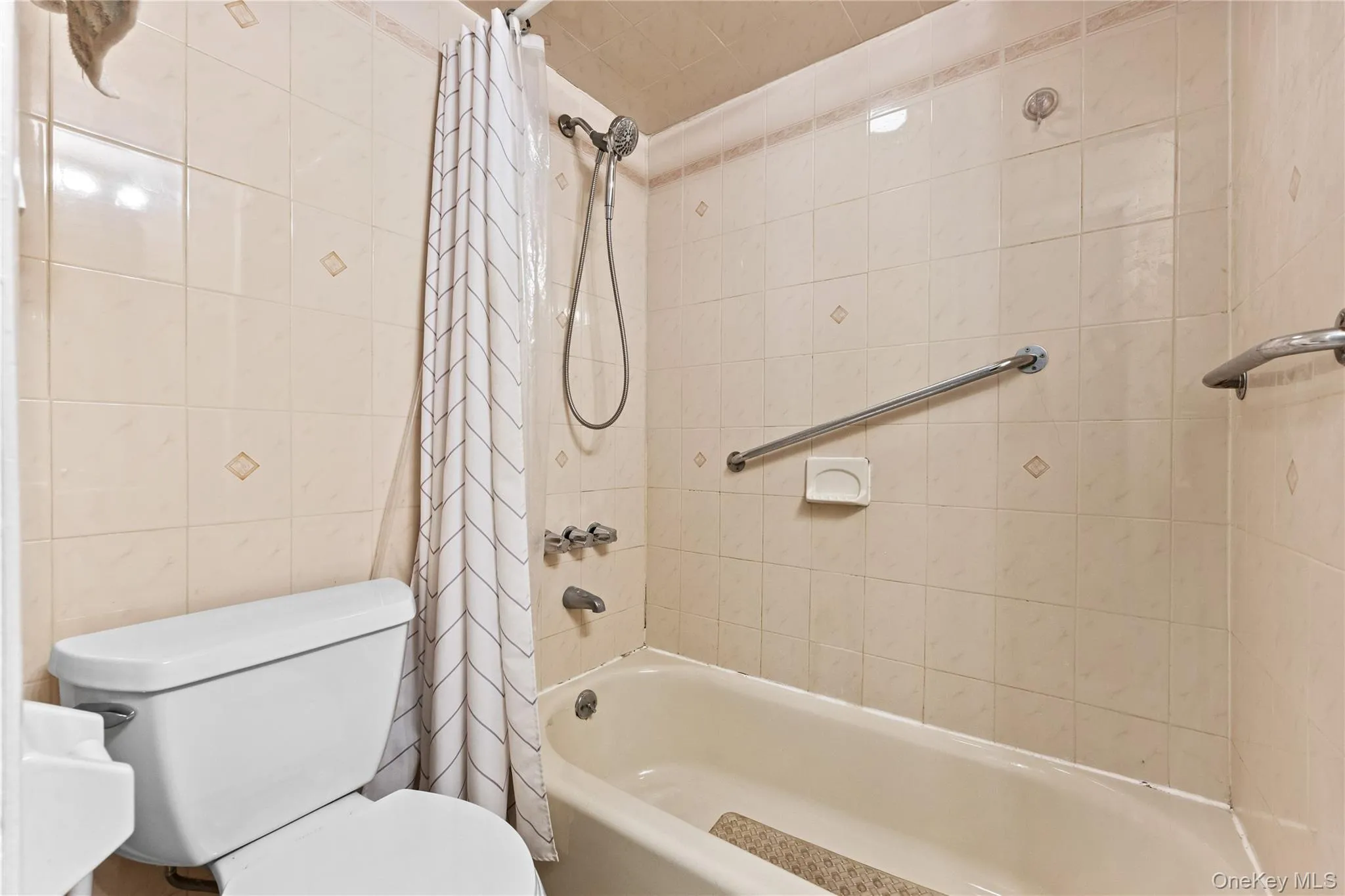 92 Washington Avenue, New Rochelle, NY, 3 Bedrooms Bedrooms, 5 Rooms Rooms,1 BathroomBathrooms,Residential Lease,For Rent,Washington,0,969249 92 Washington Avenue, New Rochelle, NY, 3 Bedrooms Bedrooms, 5 Rooms Rooms,1 BathroomBathrooms,Residential Lease,For Rent,Washington,0,969249