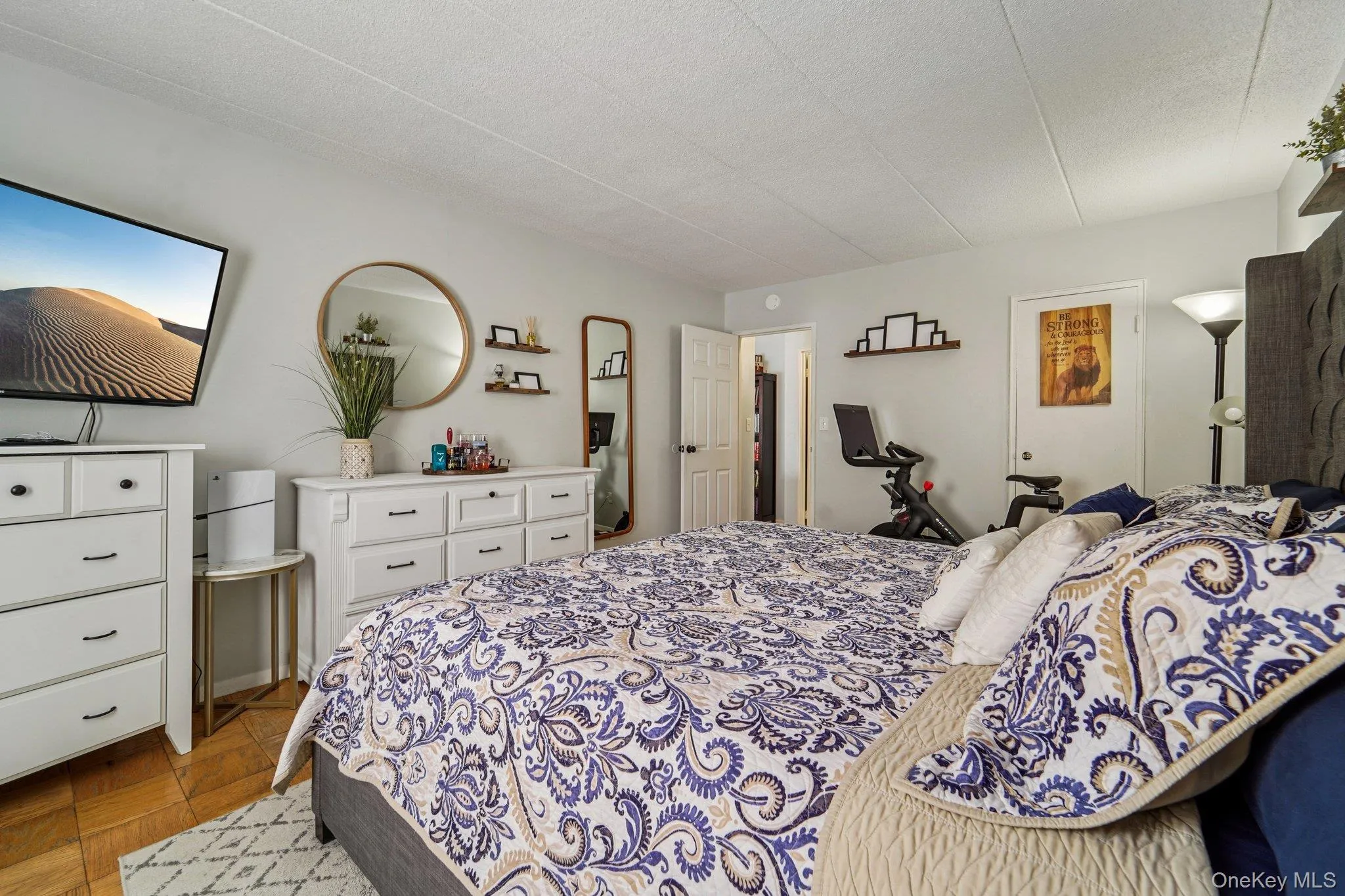 1085 Warburton Avenue, Yonkers, NY, 2 Bedrooms Bedrooms, 5 Rooms Rooms,1 BathroomBathrooms,Residential,For Rent,Warburton,0,969250 1085 Warburton Avenue, Yonkers, NY, 2 Bedrooms Bedrooms, 5 Rooms Rooms,1 BathroomBathrooms,Residential,For Rent,Warburton,0,969250