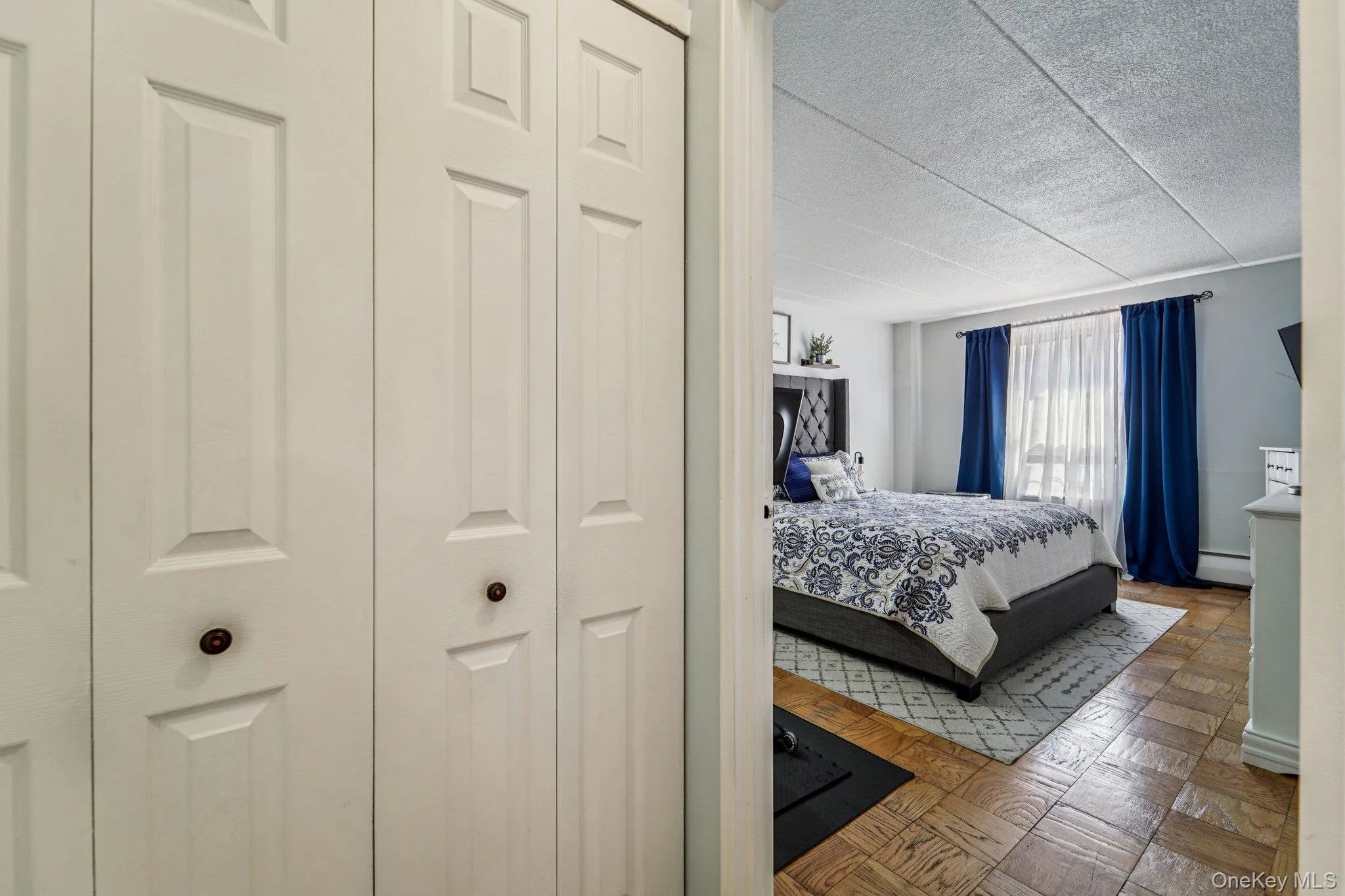 1085 Warburton Avenue, Yonkers, NY, 2 Bedrooms Bedrooms, 5 Rooms Rooms,1 BathroomBathrooms,Residential,For Rent,Warburton,0,969250 1085 Warburton Avenue, Yonkers, NY, 2 Bedrooms Bedrooms, 5 Rooms Rooms,1 BathroomBathrooms,Residential,For Rent,Warburton,0,969250
