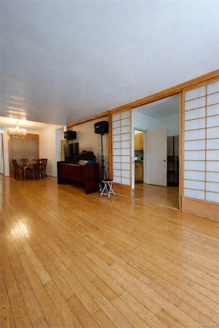 13454 Maple Avenue, New York, NY, 2 Bedrooms Bedrooms, 6 Rooms Rooms,2 BathroomsBathrooms,Residential,For Rent,Maple,0,969253 13454 Maple Avenue, New York, NY, 2 Bedrooms Bedrooms, 6 Rooms Rooms,2 BathroomsBathrooms,Residential,For Rent,Maple,0,969253