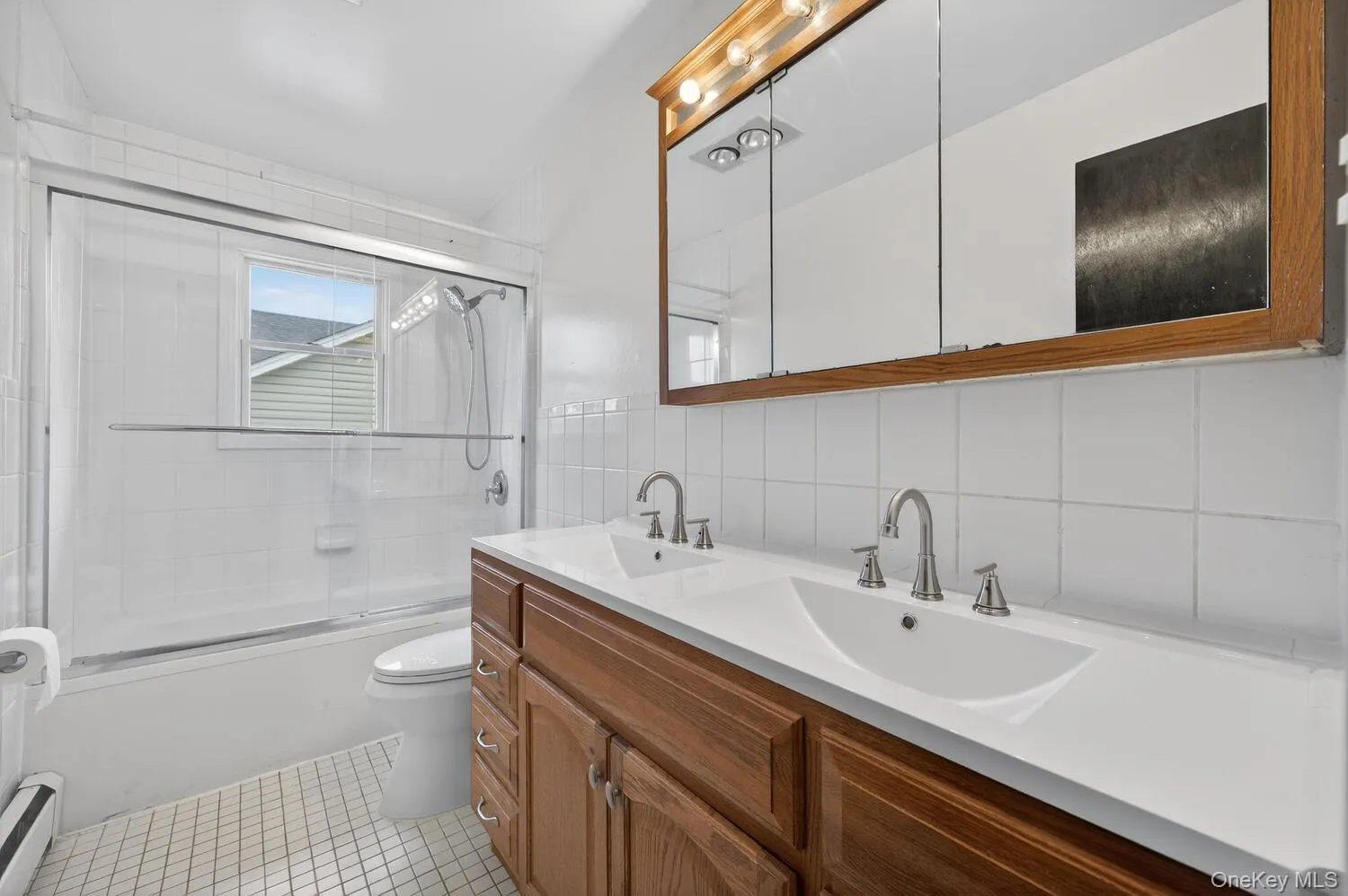 9 Bay Beach Avenue, Oyster Bay, NY, 4 Bedrooms Bedrooms, 7 Rooms Rooms,2 BathroomsBathrooms,Residential Lease,For Rent,Bay Beach,0,969260 9 Bay Beach Avenue, Oyster Bay, NY, 4 Bedrooms Bedrooms, 7 Rooms Rooms,2 BathroomsBathrooms,Residential Lease,For Rent,Bay Beach,0,969260