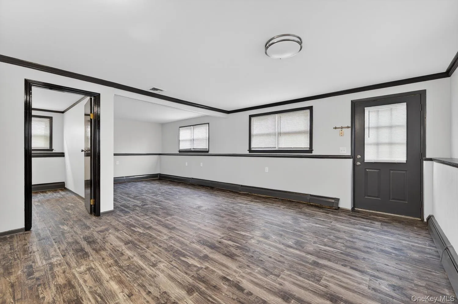 9 Bay Beach Avenue, Oyster Bay, NY, 4 Bedrooms Bedrooms, 7 Rooms Rooms,2 BathroomsBathrooms,Residential Lease,For Rent,Bay Beach,0,969260 9 Bay Beach Avenue, Oyster Bay, NY, 4 Bedrooms Bedrooms, 7 Rooms Rooms,2 BathroomsBathrooms,Residential Lease,For Rent,Bay Beach,0,969260