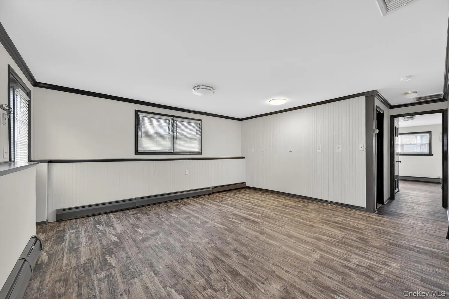 9 Bay Beach Avenue, Oyster Bay, NY, 4 Bedrooms Bedrooms, 7 Rooms Rooms,2 BathroomsBathrooms,Residential Lease,For Rent,Bay Beach,0,969260 9 Bay Beach Avenue, Oyster Bay, NY, 4 Bedrooms Bedrooms, 7 Rooms Rooms,2 BathroomsBathrooms,Residential Lease,For Rent,Bay Beach,0,969260