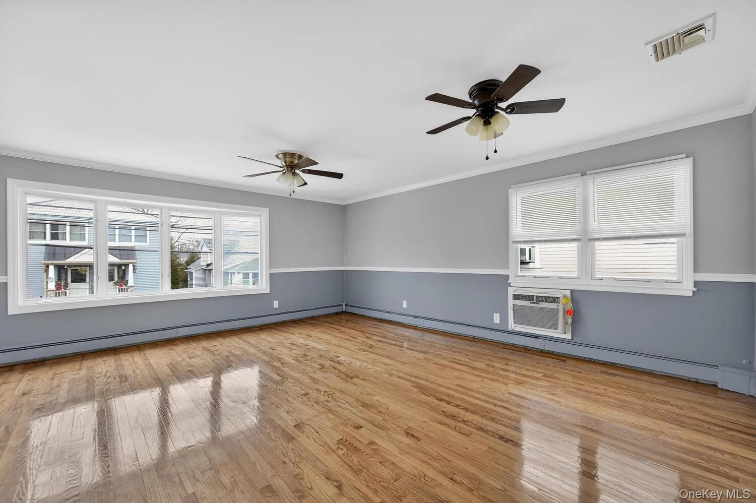 9 Bay Beach Avenue, Oyster Bay, NY, 4 Bedrooms Bedrooms, 7 Rooms Rooms,2 BathroomsBathrooms,Residential Lease,For Rent,Bay Beach,0,969260 9 Bay Beach Avenue, Oyster Bay, NY, 4 Bedrooms Bedrooms, 7 Rooms Rooms,2 BathroomsBathrooms,Residential Lease,For Rent,Bay Beach,0,969260