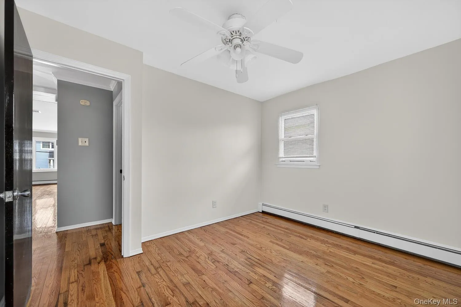 9 Bay Beach Avenue, Oyster Bay, NY, 4 Bedrooms Bedrooms, 7 Rooms Rooms,2 BathroomsBathrooms,Residential Lease,For Rent,Bay Beach,0,969260 9 Bay Beach Avenue, Oyster Bay, NY, 4 Bedrooms Bedrooms, 7 Rooms Rooms,2 BathroomsBathrooms,Residential Lease,For Rent,Bay Beach,0,969260