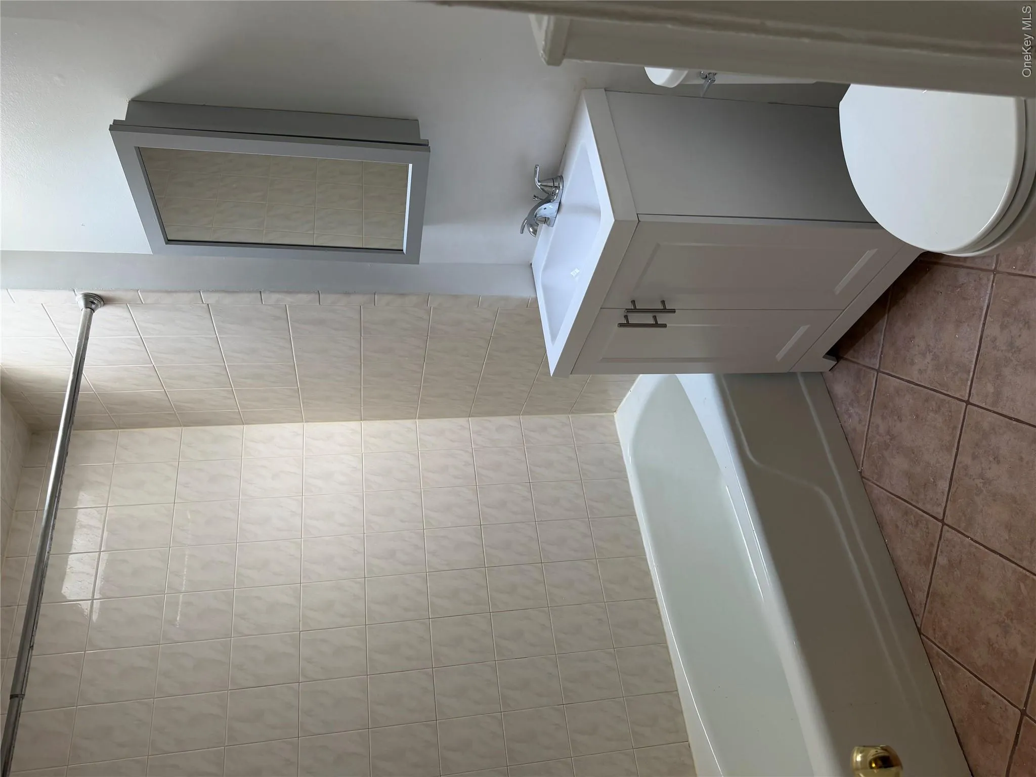 322 Jericho Turnpike, Hempstead, NY, 2 Bedrooms Bedrooms, 4 Rooms Rooms,1 BathroomBathrooms,Residential Lease,For Rent,Jericho,0,969272 322 Jericho Turnpike, Hempstead, NY, 2 Bedrooms Bedrooms, 4 Rooms Rooms,1 BathroomBathrooms,Residential Lease,For Rent,Jericho,0,969272