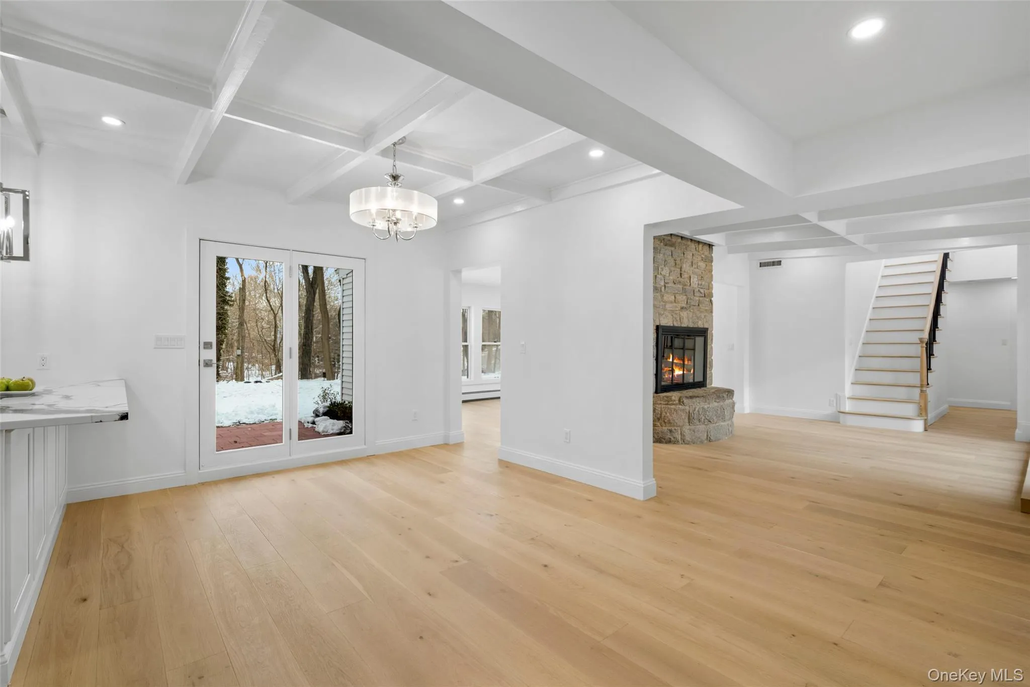 Experience the ultimate modern living with sun-drenched, open concept floor plan. Experience the ultimate modern living with sun-drenched, open concept floor plan.