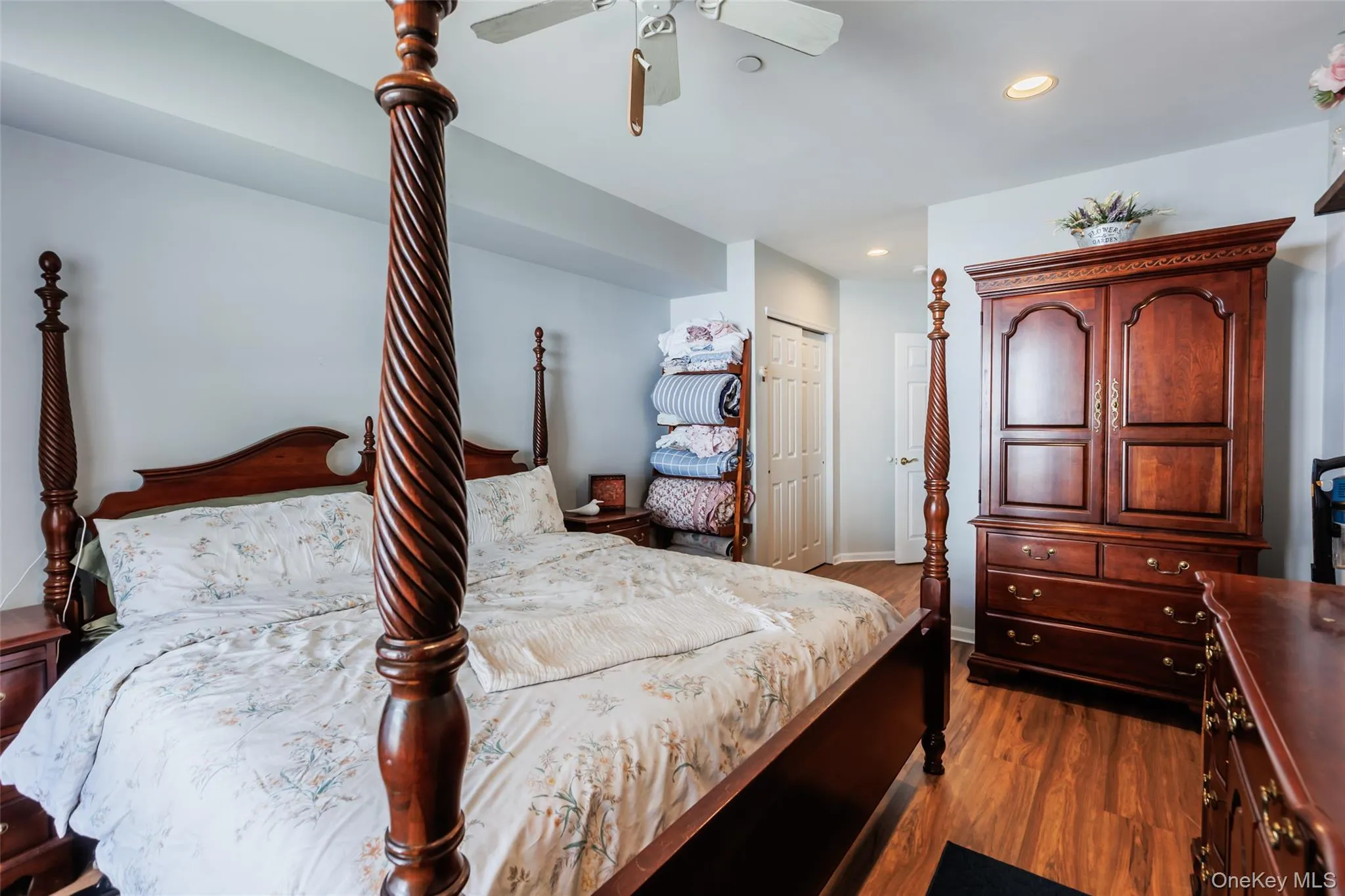 10 Tracie Lane, Brookhaven, NY, 2 Bedrooms Bedrooms, 7 Rooms Rooms,2 BathroomsBathrooms,Residential,For Rent,Tracie,0,969296 10 Tracie Lane, Brookhaven, NY, 2 Bedrooms Bedrooms, 7 Rooms Rooms,2 BathroomsBathrooms,Residential,For Rent,Tracie,0,969296