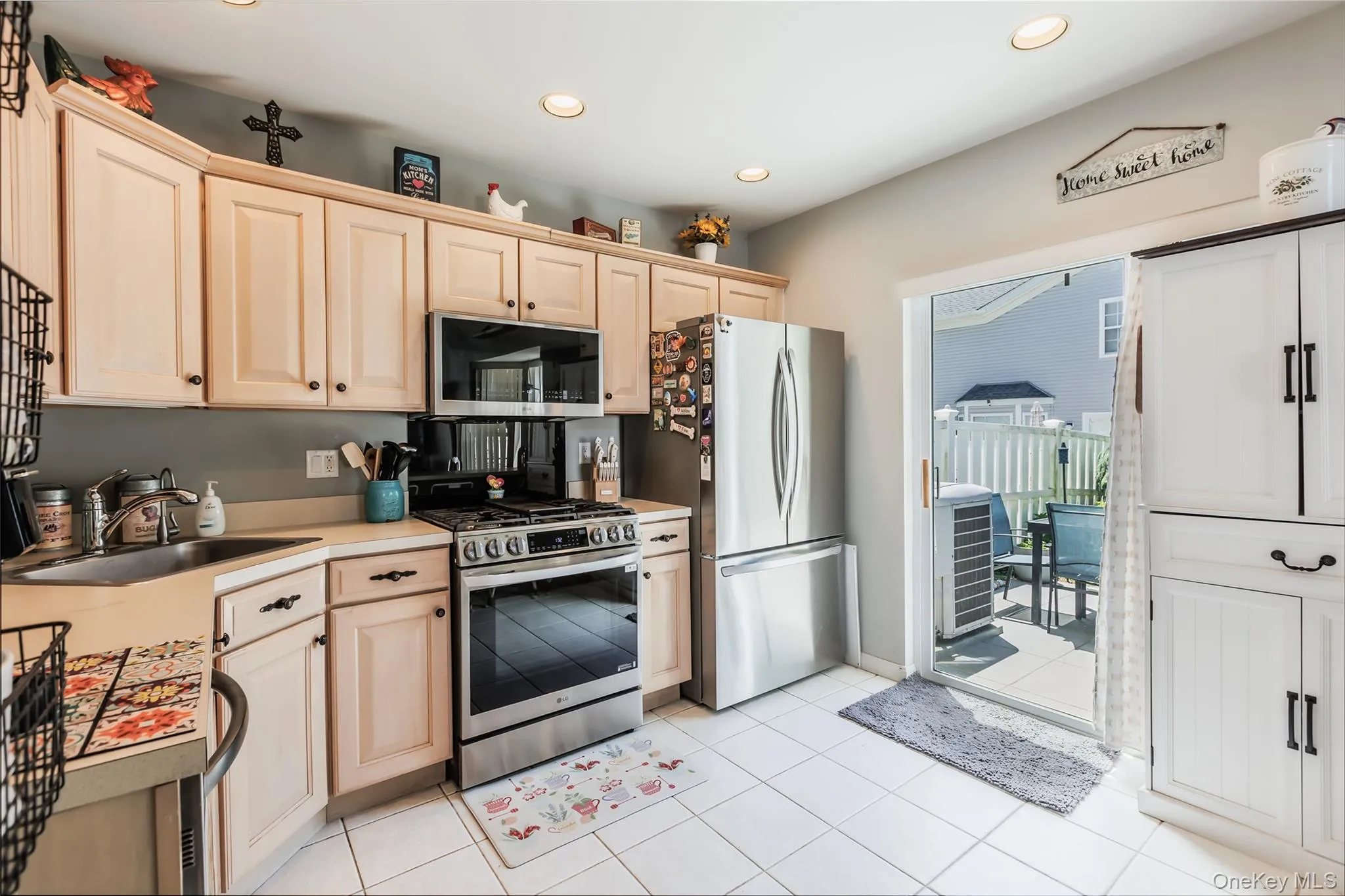 10 Tracie Lane, Brookhaven, NY, 2 Bedrooms Bedrooms, 7 Rooms Rooms,2 BathroomsBathrooms,Residential,For Rent,Tracie,0,969296 10 Tracie Lane, Brookhaven, NY, 2 Bedrooms Bedrooms, 7 Rooms Rooms,2 BathroomsBathrooms,Residential,For Rent,Tracie,0,969296