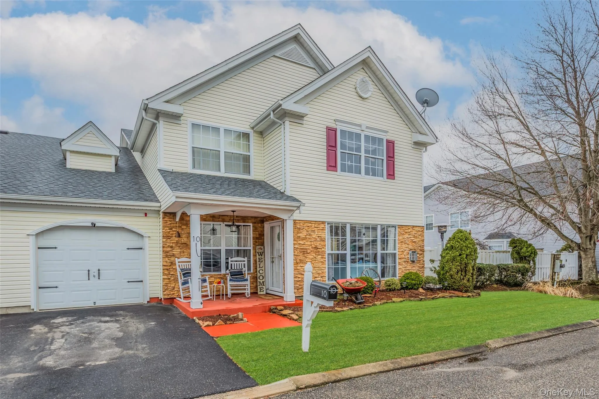 10 Tracie Lane, Brookhaven, NY, 2 Bedrooms Bedrooms, 7 Rooms Rooms,2 BathroomsBathrooms,Residential,For Rent,Tracie,0,969296 10 Tracie Lane, Brookhaven, NY, 2 Bedrooms Bedrooms, 7 Rooms Rooms,2 BathroomsBathrooms,Residential,For Rent,Tracie,0,969296