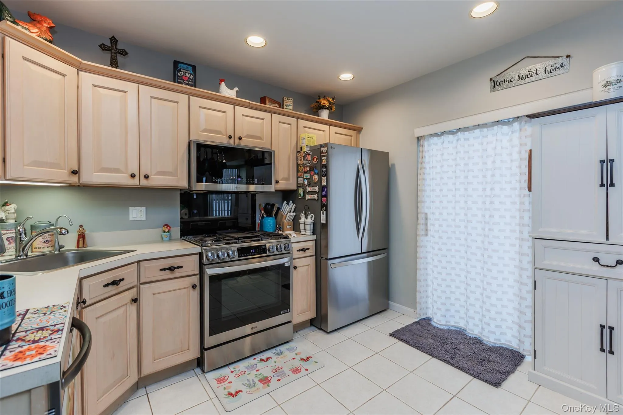 10 Tracie Lane, Brookhaven, NY, 2 Bedrooms Bedrooms, 7 Rooms Rooms,2 BathroomsBathrooms,Residential,For Rent,Tracie,0,969296 10 Tracie Lane, Brookhaven, NY, 2 Bedrooms Bedrooms, 7 Rooms Rooms,2 BathroomsBathrooms,Residential,For Rent,Tracie,0,969296