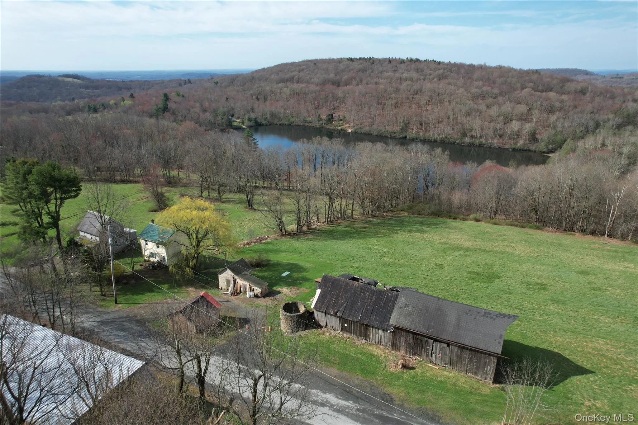 299-301 Stump Pond Road, Callicoon, NY, 6 Bedrooms Bedrooms, 14 Rooms Rooms,2 BathroomsBathrooms,Residential,For Rent,Stump Pond,0,969303 299-301 Stump Pond Road, Callicoon, NY, 6 Bedrooms Bedrooms, 14 Rooms Rooms,2 BathroomsBathrooms,Residential,For Rent,Stump Pond,0,969303