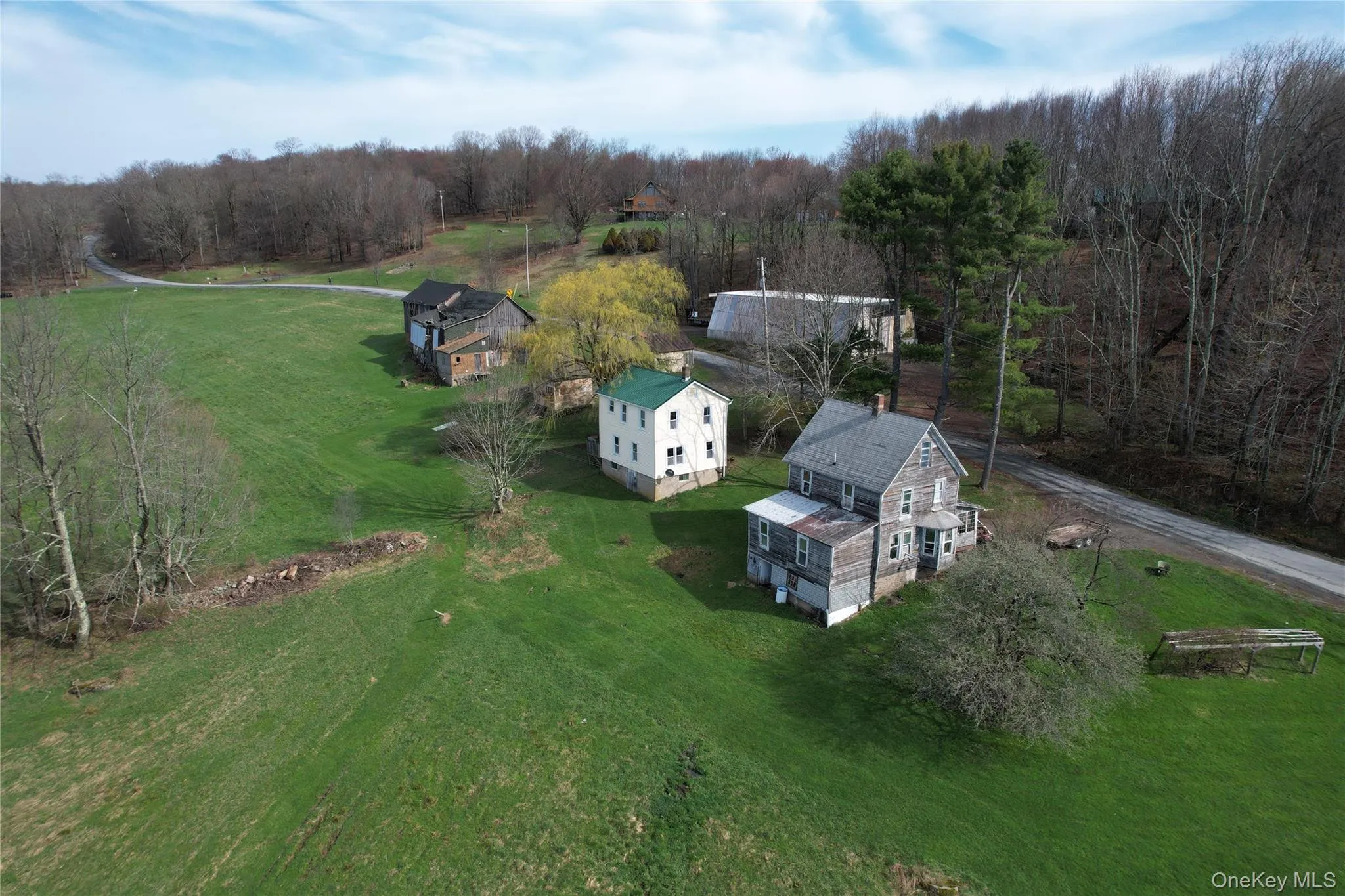 299-301 Stump Pond Road, Callicoon, NY, 6 Bedrooms Bedrooms, 14 Rooms Rooms,2 BathroomsBathrooms,Residential,For Rent,Stump Pond,0,969303 299-301 Stump Pond Road, Callicoon, NY, 6 Bedrooms Bedrooms, 14 Rooms Rooms,2 BathroomsBathrooms,Residential,For Rent,Stump Pond,0,969303