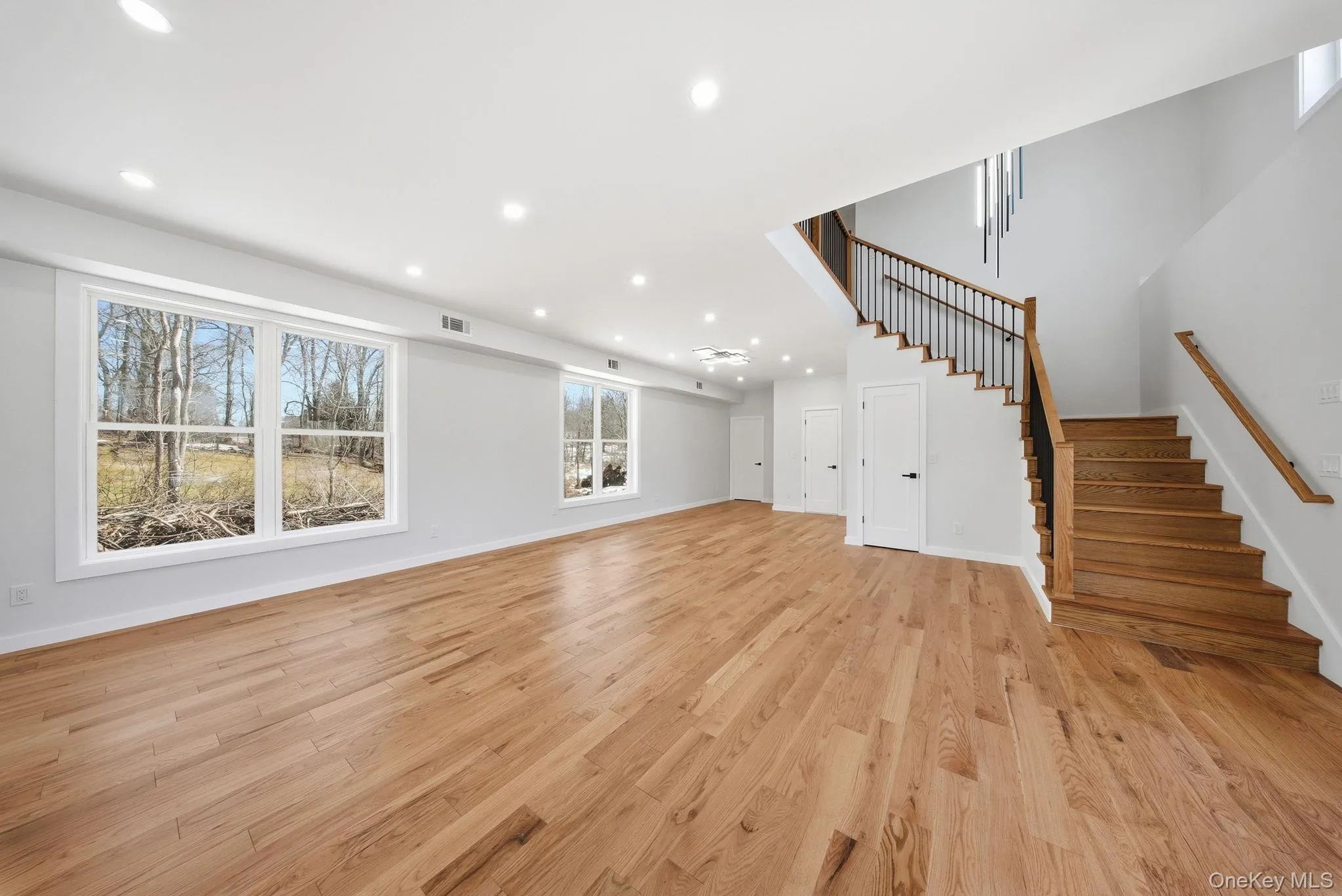 6 Maple Avenue, Fallsburg, NY, 4 Bedrooms Bedrooms, 9 Rooms Rooms,2 BathroomsBathrooms,Residential,For Rent,Maple Avenue,0,969313 6 Maple Avenue, Fallsburg, NY, 4 Bedrooms Bedrooms, 9 Rooms Rooms,2 BathroomsBathrooms,Residential,For Rent,Maple Avenue,0,969313