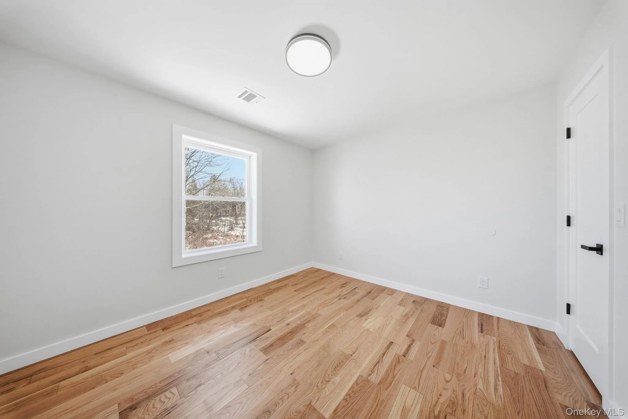 6 Maple Avenue, Fallsburg, NY, 4 Bedrooms Bedrooms, 9 Rooms Rooms,2 BathroomsBathrooms,Residential,For Rent,Maple Avenue,0,969313 6 Maple Avenue, Fallsburg, NY, 4 Bedrooms Bedrooms, 9 Rooms Rooms,2 BathroomsBathrooms,Residential,For Rent,Maple Avenue,0,969313