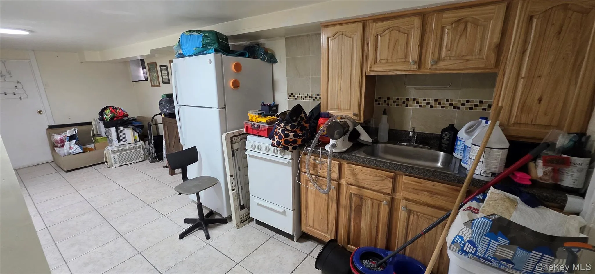 94-10 82nd Place, New York, NY, 4 Bedrooms Bedrooms, 8 Rooms Rooms,3 BathroomsBathrooms,Residential,For Rent,82nd,0,KEY969316 94-10 82nd Place, New York, NY, 4 Bedrooms Bedrooms, 8 Rooms Rooms,3 BathroomsBathrooms,Residential,For Rent,82nd,0,KEY969316