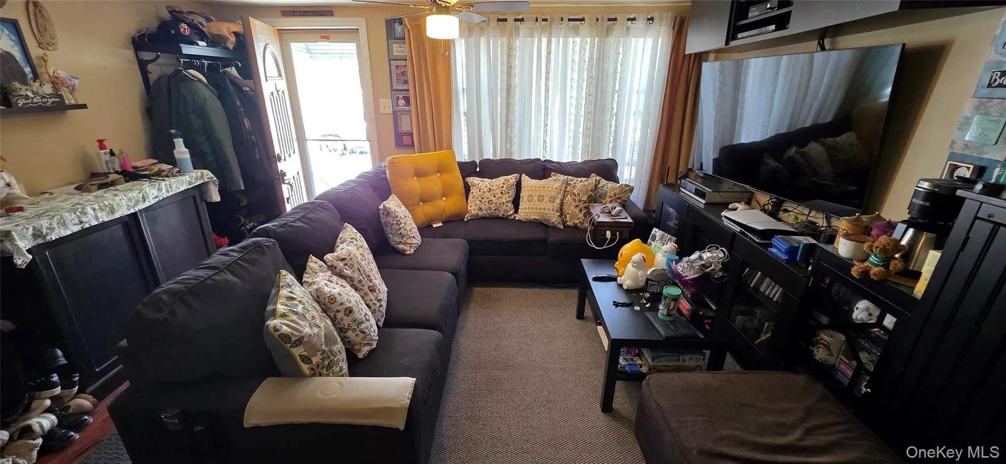 94-10 82nd Place, New York, NY, 4 Bedrooms Bedrooms, 8 Rooms Rooms,3 BathroomsBathrooms,Residential,For Rent,82nd,0,KEY969316 94-10 82nd Place, New York, NY, 4 Bedrooms Bedrooms, 8 Rooms Rooms,3 BathroomsBathrooms,Residential,For Rent,82nd,0,KEY969316