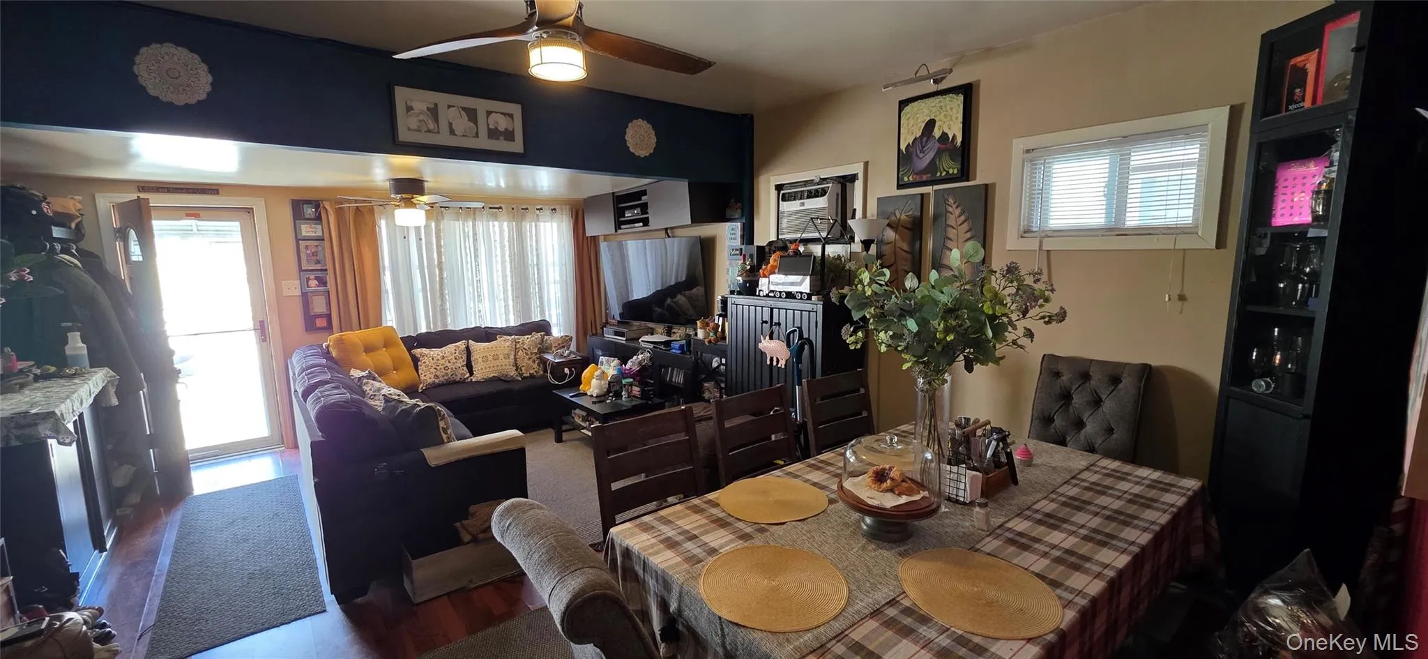 94-10 82nd Place, New York, NY, 4 Bedrooms Bedrooms, 8 Rooms Rooms,3 BathroomsBathrooms,Residential,For Rent,82nd,0,KEY969316 94-10 82nd Place, New York, NY, 4 Bedrooms Bedrooms, 8 Rooms Rooms,3 BathroomsBathrooms,Residential,For Rent,82nd,0,KEY969316
