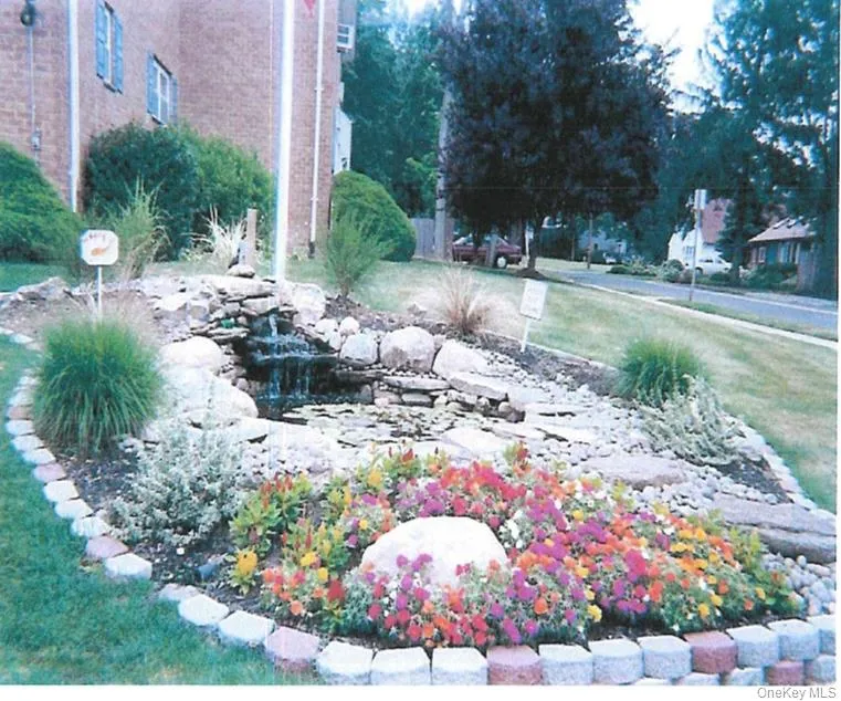 140 Meyer Oval, Orangetown, NY, 1 Bedroom Bedrooms, 4 Rooms Rooms,1 BathroomBathrooms,Residential Lease,For Rent,Meyer,0,969319 140 Meyer Oval, Orangetown, NY, 1 Bedroom Bedrooms, 4 Rooms Rooms,1 BathroomBathrooms,Residential Lease,For Rent,Meyer,0,969319