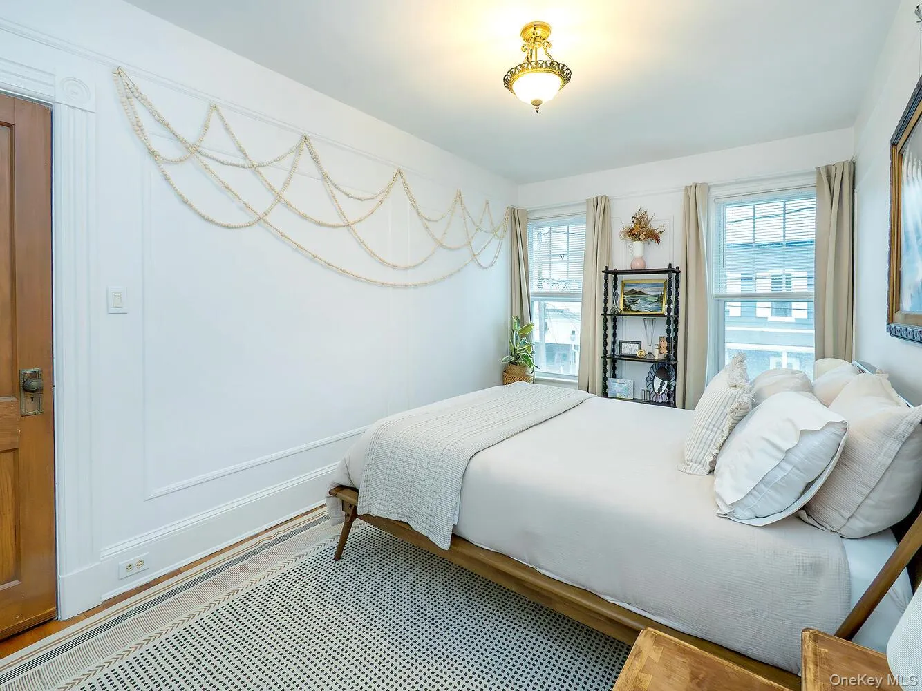 70 Central Avenue, Oyster Bay, NY, 1 Bedroom Bedrooms, 4 Rooms Rooms,1 BathroomBathrooms,Residential Lease,For Rent,Central,0,969330 70 Central Avenue, Oyster Bay, NY, 1 Bedroom Bedrooms, 4 Rooms Rooms,1 BathroomBathrooms,Residential Lease,For Rent,Central,0,969330