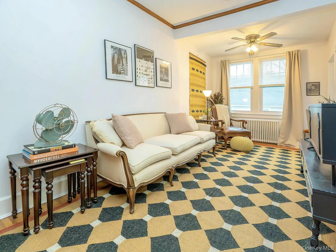 70 Central Avenue, Oyster Bay, NY, 1 Bedroom Bedrooms, 4 Rooms Rooms,1 BathroomBathrooms,Residential Lease,For Rent,Central,0,969330 70 Central Avenue, Oyster Bay, NY, 1 Bedroom Bedrooms, 4 Rooms Rooms,1 BathroomBathrooms,Residential Lease,For Rent,Central,0,969330