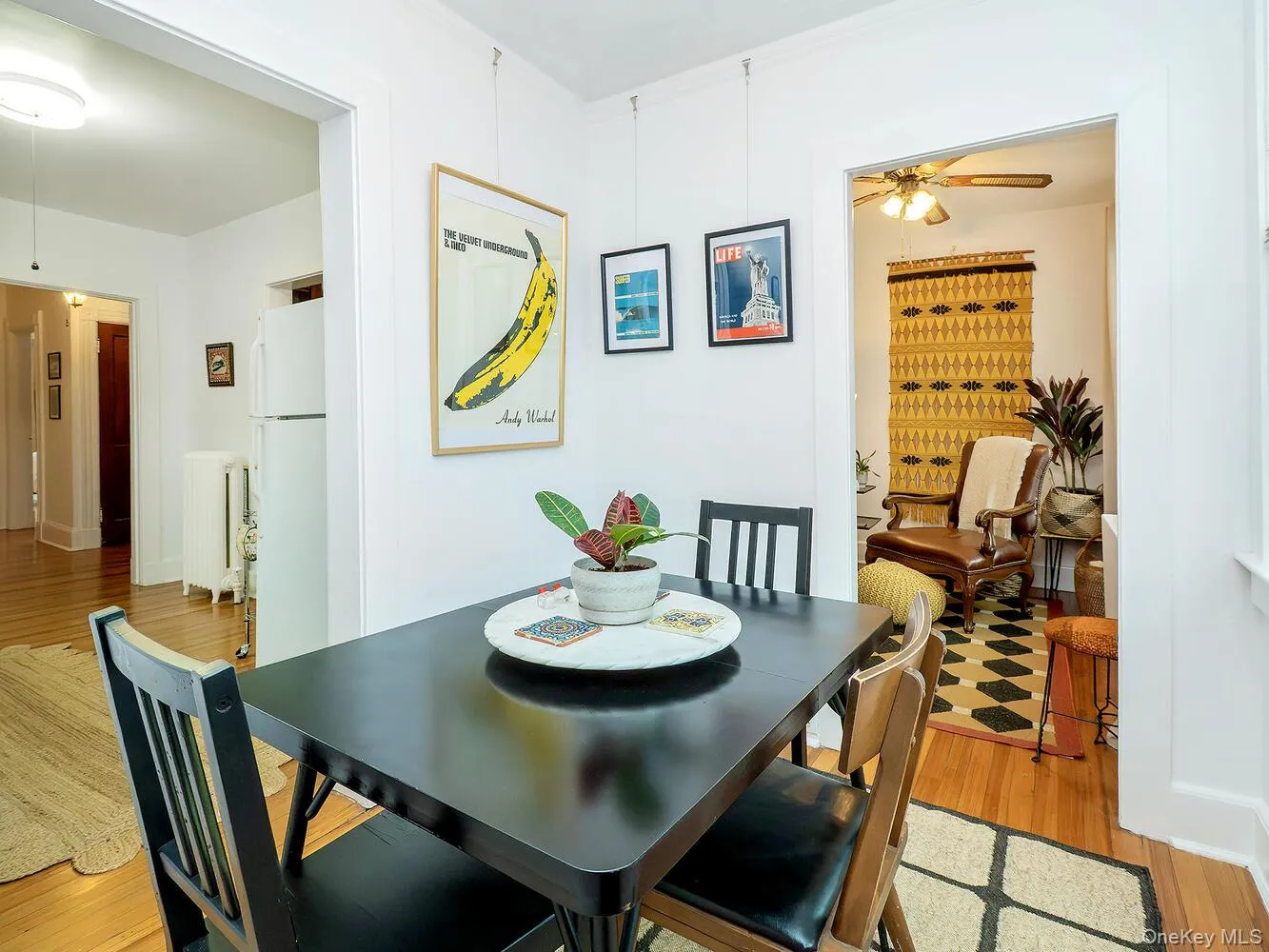 70 Central Avenue, Oyster Bay, NY, 1 Bedroom Bedrooms, 4 Rooms Rooms,1 BathroomBathrooms,Residential Lease,For Rent,Central,0,969330 70 Central Avenue, Oyster Bay, NY, 1 Bedroom Bedrooms, 4 Rooms Rooms,1 BathroomBathrooms,Residential Lease,For Rent,Central,0,969330