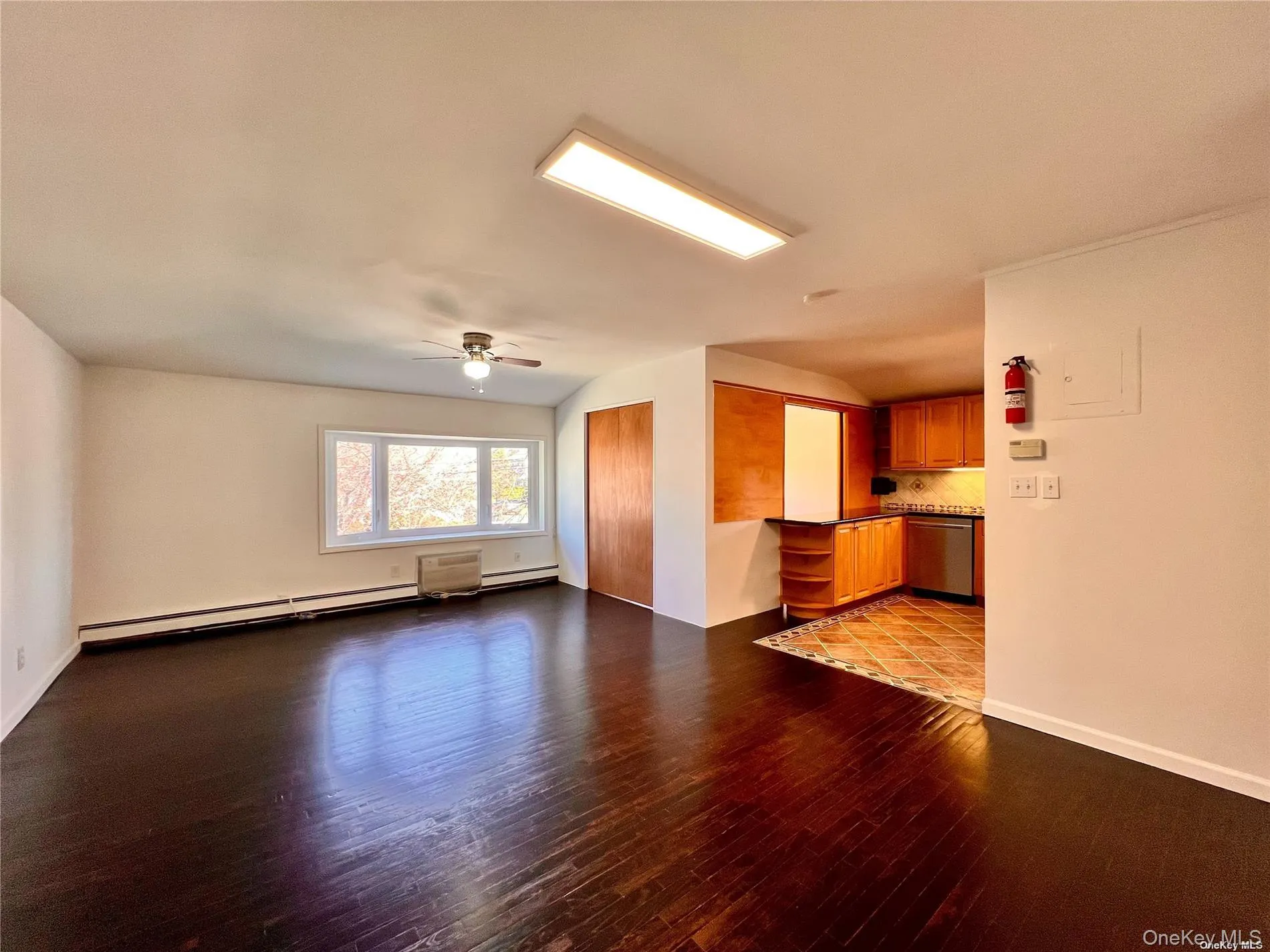 Living / Dining Living / Dining