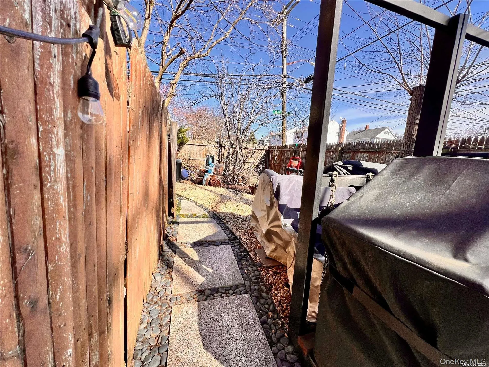 Forward side yard Forward side yard