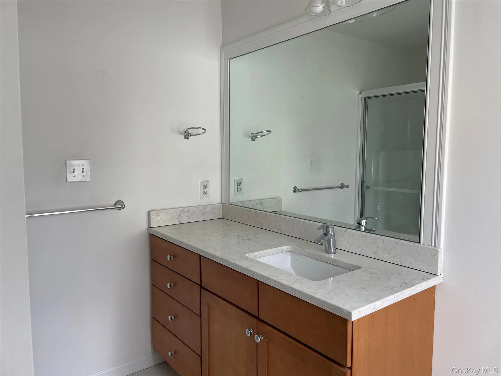 62 Gibson Place, Yonkers, NY, 4 Bedrooms Bedrooms, 7 Rooms Rooms,4 BathroomsBathrooms,Residential Lease,For Rent,Gibson,0,969382 62 Gibson Place, Yonkers, NY, 4 Bedrooms Bedrooms, 7 Rooms Rooms,4 BathroomsBathrooms,Residential Lease,For Rent,Gibson,0,969382