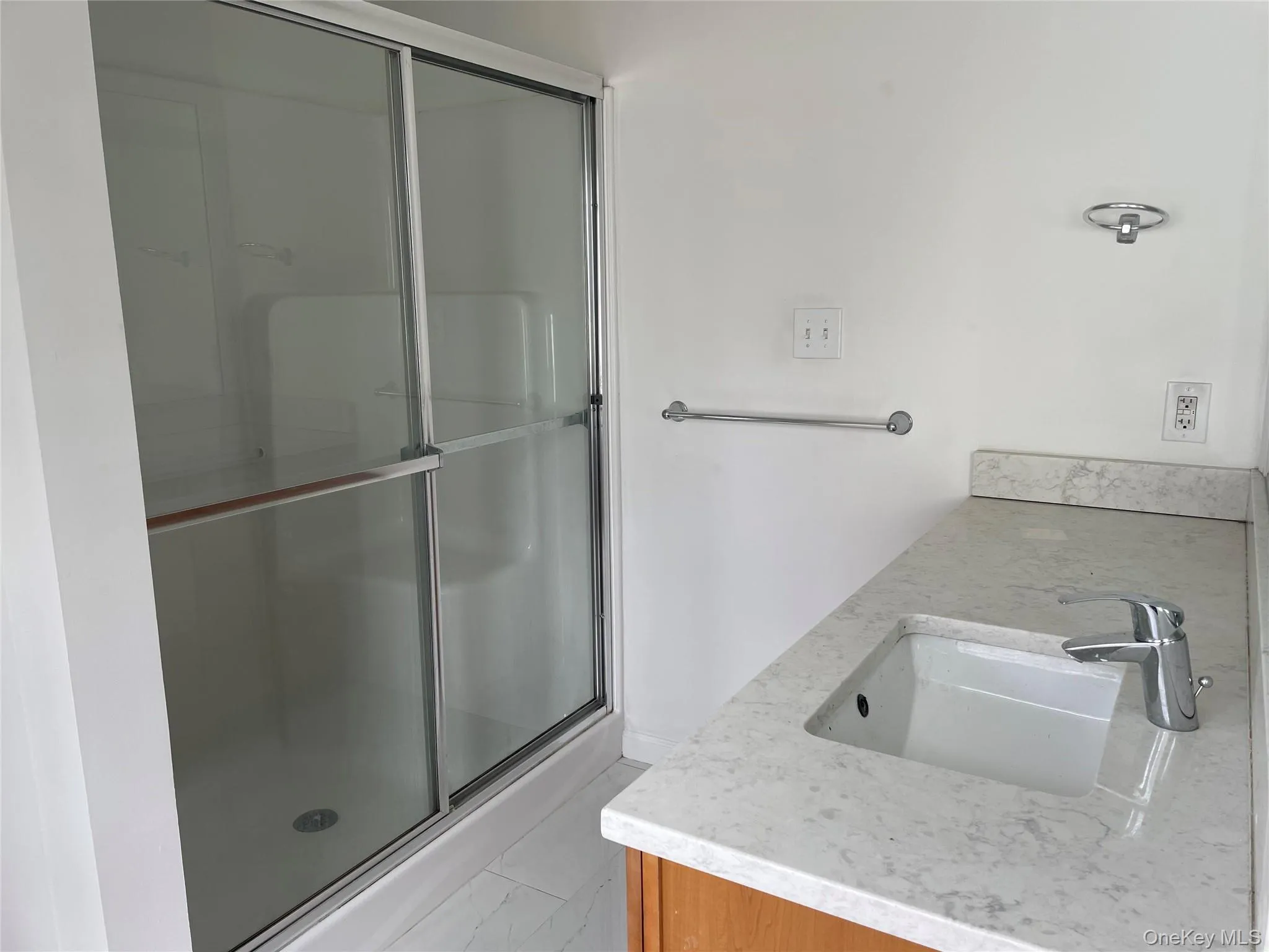 62 Gibson Place, Yonkers, NY, 4 Bedrooms Bedrooms, 7 Rooms Rooms,4 BathroomsBathrooms,Residential Lease,For Rent,Gibson,0,969382 62 Gibson Place, Yonkers, NY, 4 Bedrooms Bedrooms, 7 Rooms Rooms,4 BathroomsBathrooms,Residential Lease,For Rent,Gibson,0,969382