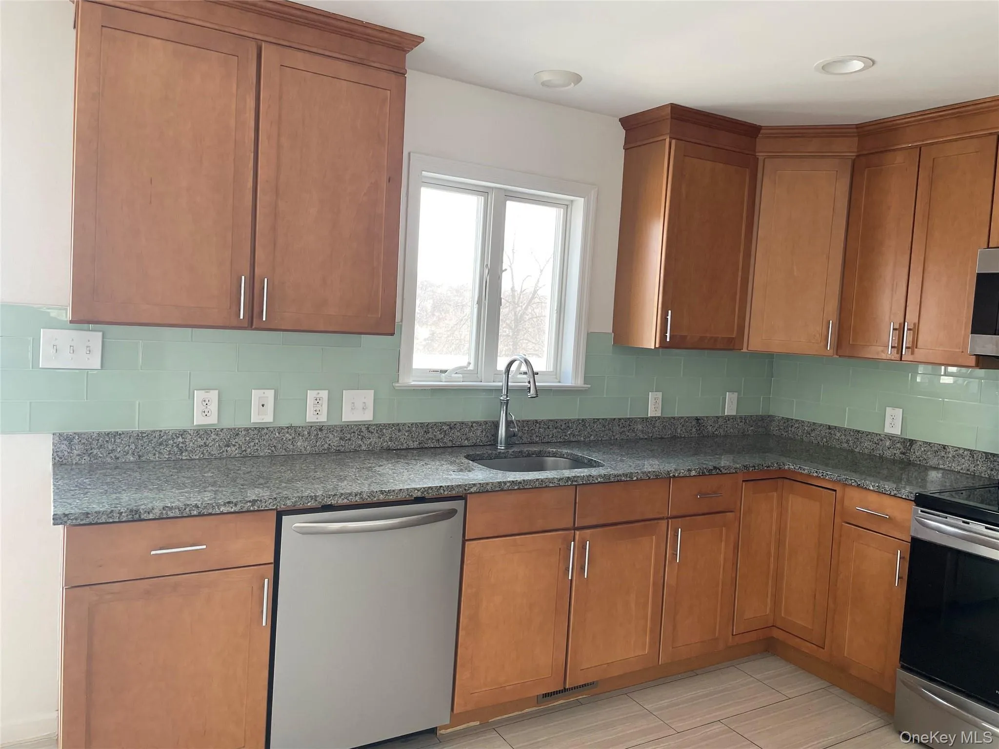 62 Gibson Place, Yonkers, NY, 4 Bedrooms Bedrooms, 7 Rooms Rooms,4 BathroomsBathrooms,Residential Lease,For Rent,Gibson,0,969382 62 Gibson Place, Yonkers, NY, 4 Bedrooms Bedrooms, 7 Rooms Rooms,4 BathroomsBathrooms,Residential Lease,For Rent,Gibson,0,969382