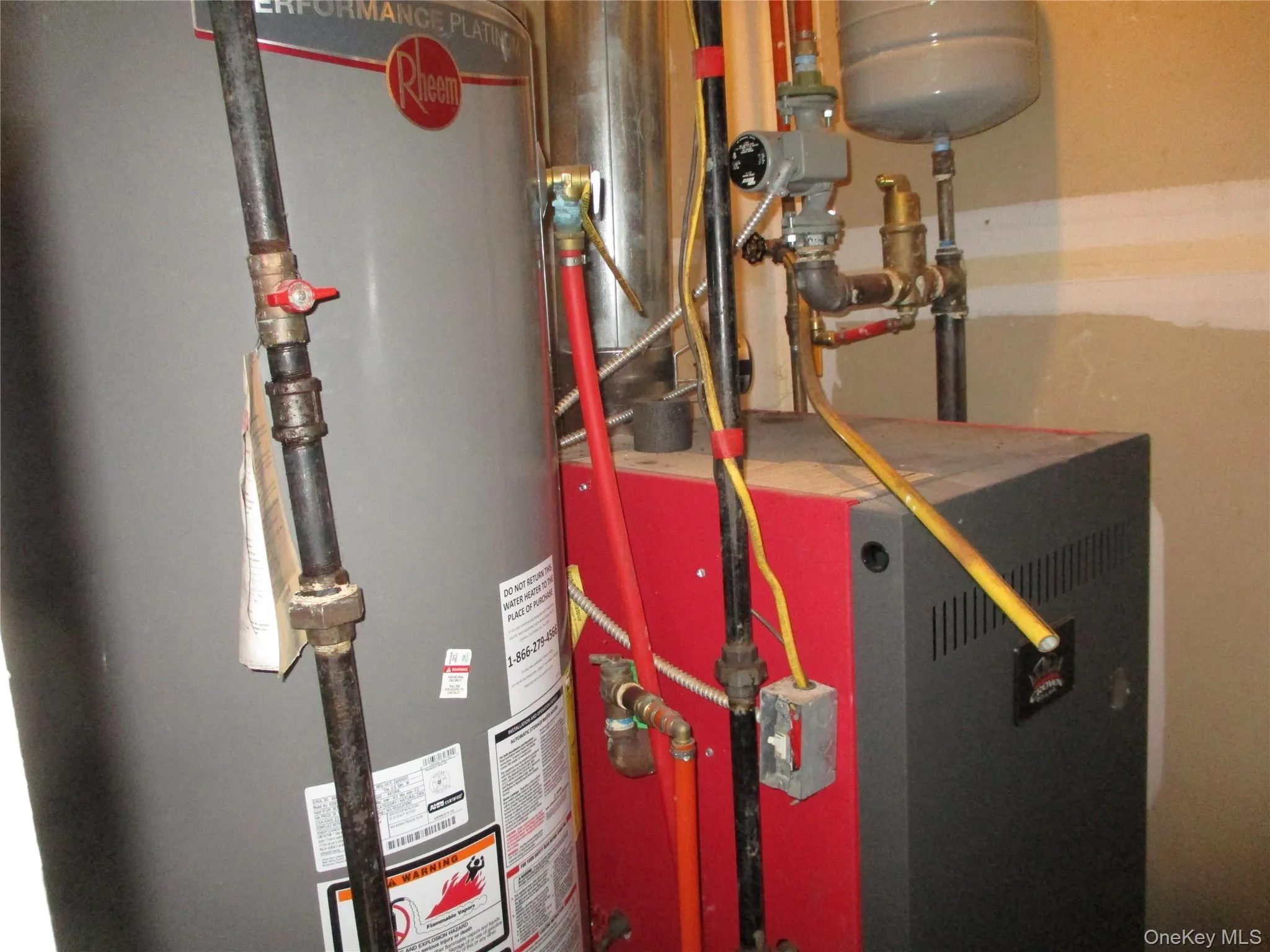 94 Roger Avenue, Hempstead, NY, 4 Bedrooms Bedrooms, 7 Rooms Rooms,3 BathroomsBathrooms,Residential Lease,For Rent,Roger,0,969402 94 Roger Avenue, Hempstead, NY, 4 Bedrooms Bedrooms, 7 Rooms Rooms,3 BathroomsBathrooms,Residential Lease,For Rent,Roger,0,969402