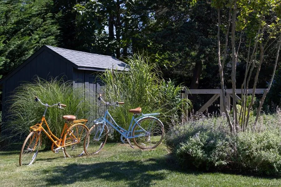 48 Middle Pond Road, Southampton, NY, 3 Bedrooms Bedrooms, 7 Rooms Rooms,2 BathroomsBathrooms,Residential Lease,For Rent,Middle Pond,0,969439 48 Middle Pond Road, Southampton, NY, 3 Bedrooms Bedrooms, 7 Rooms Rooms,2 BathroomsBathrooms,Residential Lease,For Rent,Middle Pond,0,969439