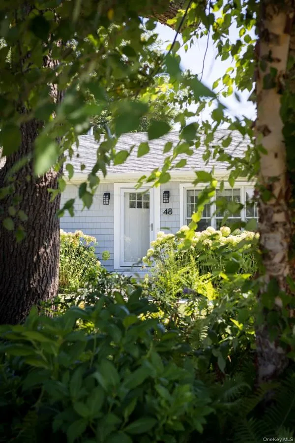 Front Of House Front Of House