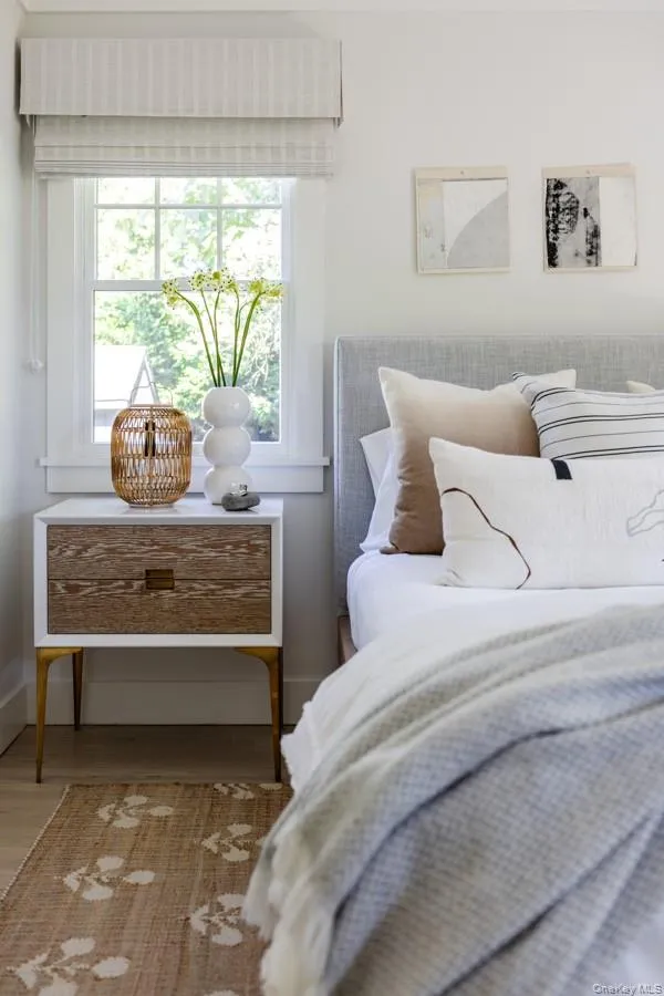 Primary Bedroom With Queen Bed. Primary Bedroom With Queen Bed.