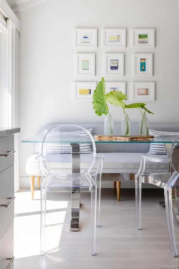 Glass Table And Chairs Off Kitchen Perfect For Dining. Glass Table And Chairs Off Kitchen Perfect For Dining.